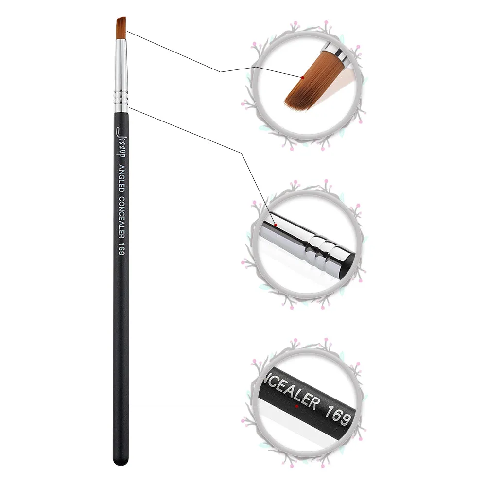 Angled Concealer Brush 169