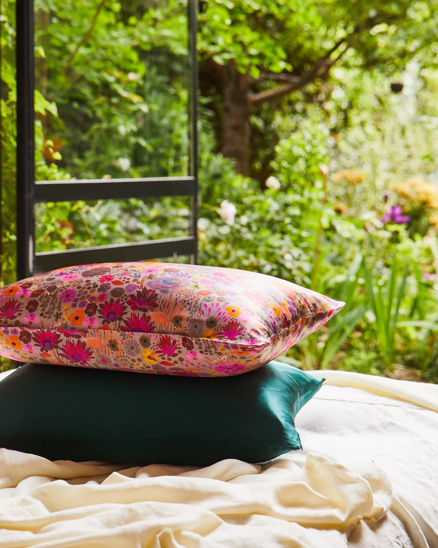 Botanica Green Silk Pillowcase