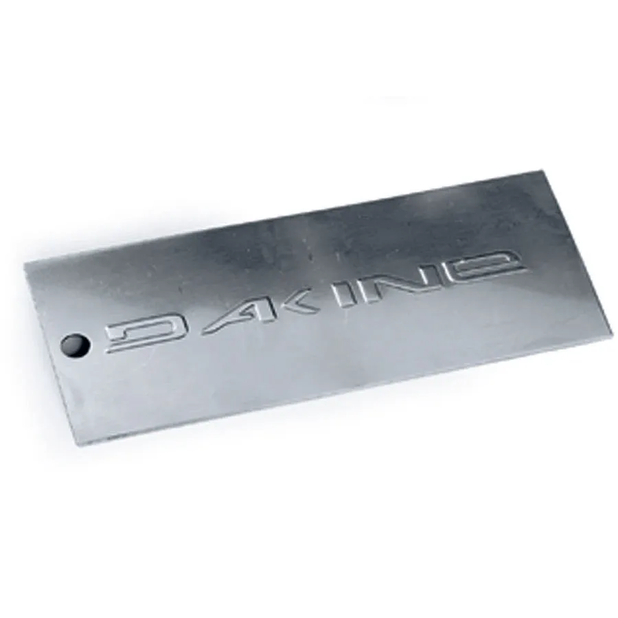 Dakine Metal Scraper