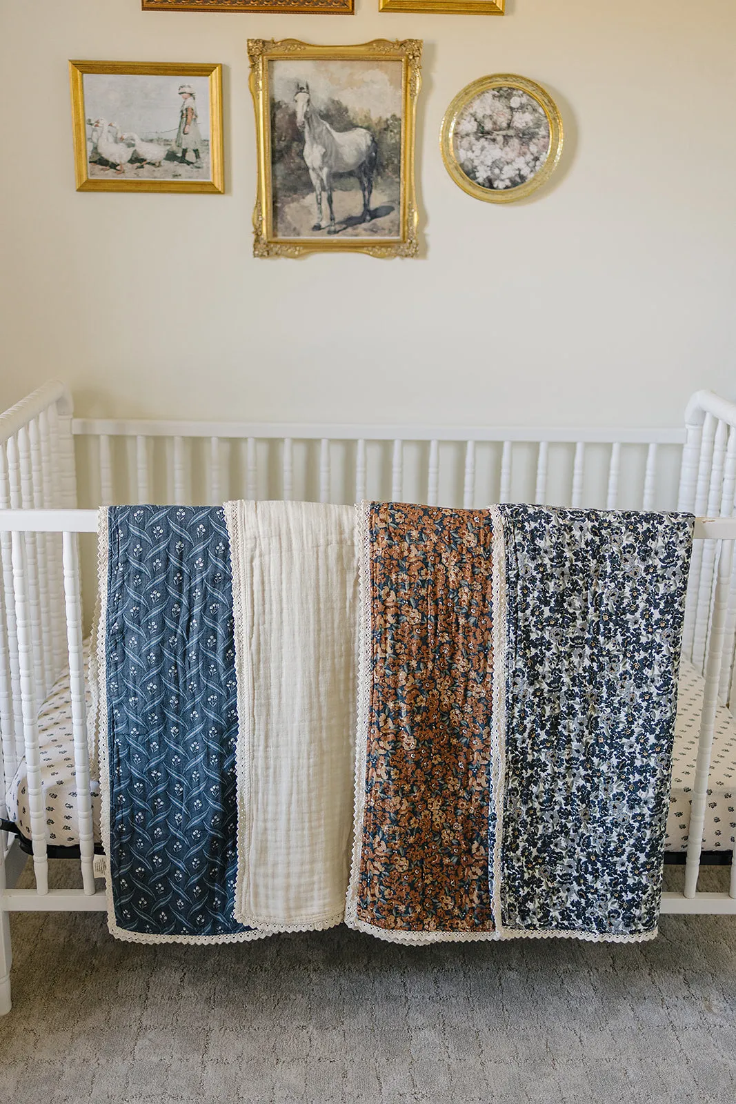 Navy Berry   Cream Berry Lace Muslin Quilt