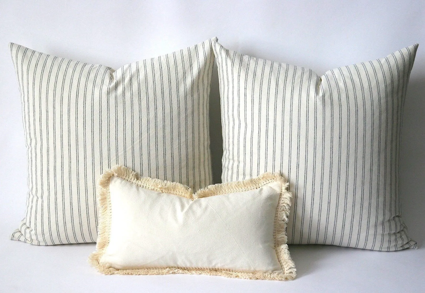 Navy Stripe pillow cover / Navy Cream 18x18 pillows & 9 other sizes / Blue pillow cover / Farmhouse Striped Pillow / French pillow Cover