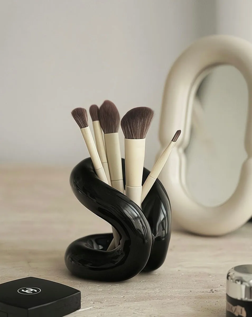 Nordic Style Ceramic Foundation Brushes Holders