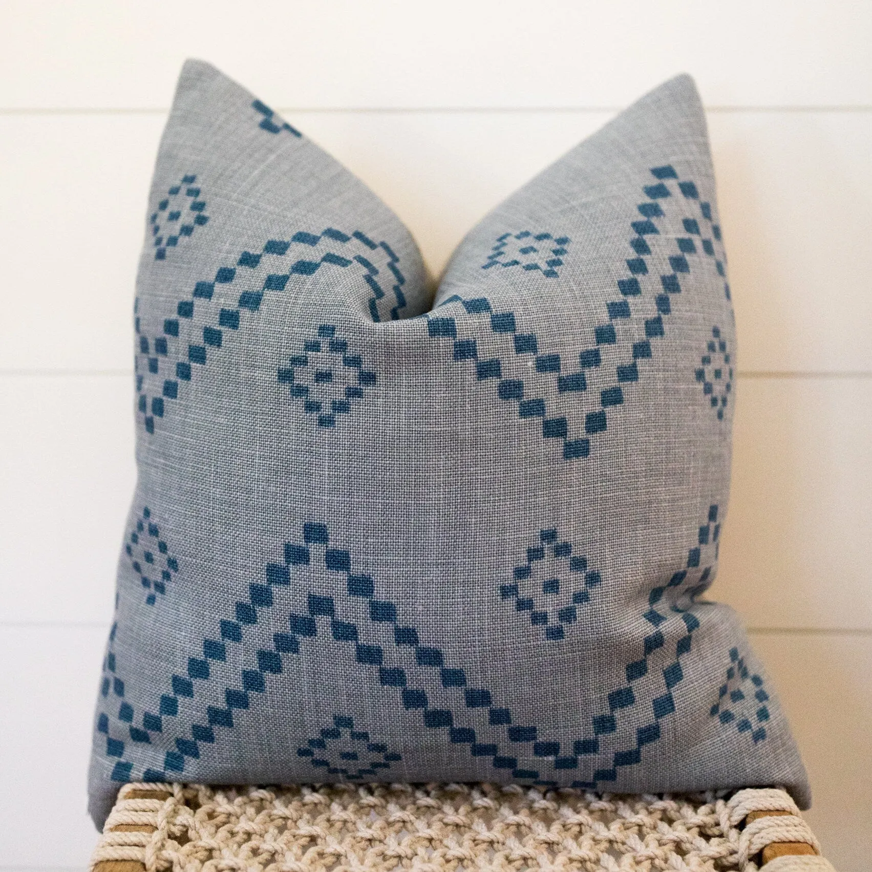 Peter Dunham Designer Pillow Cover "Taj" Mist/Blue