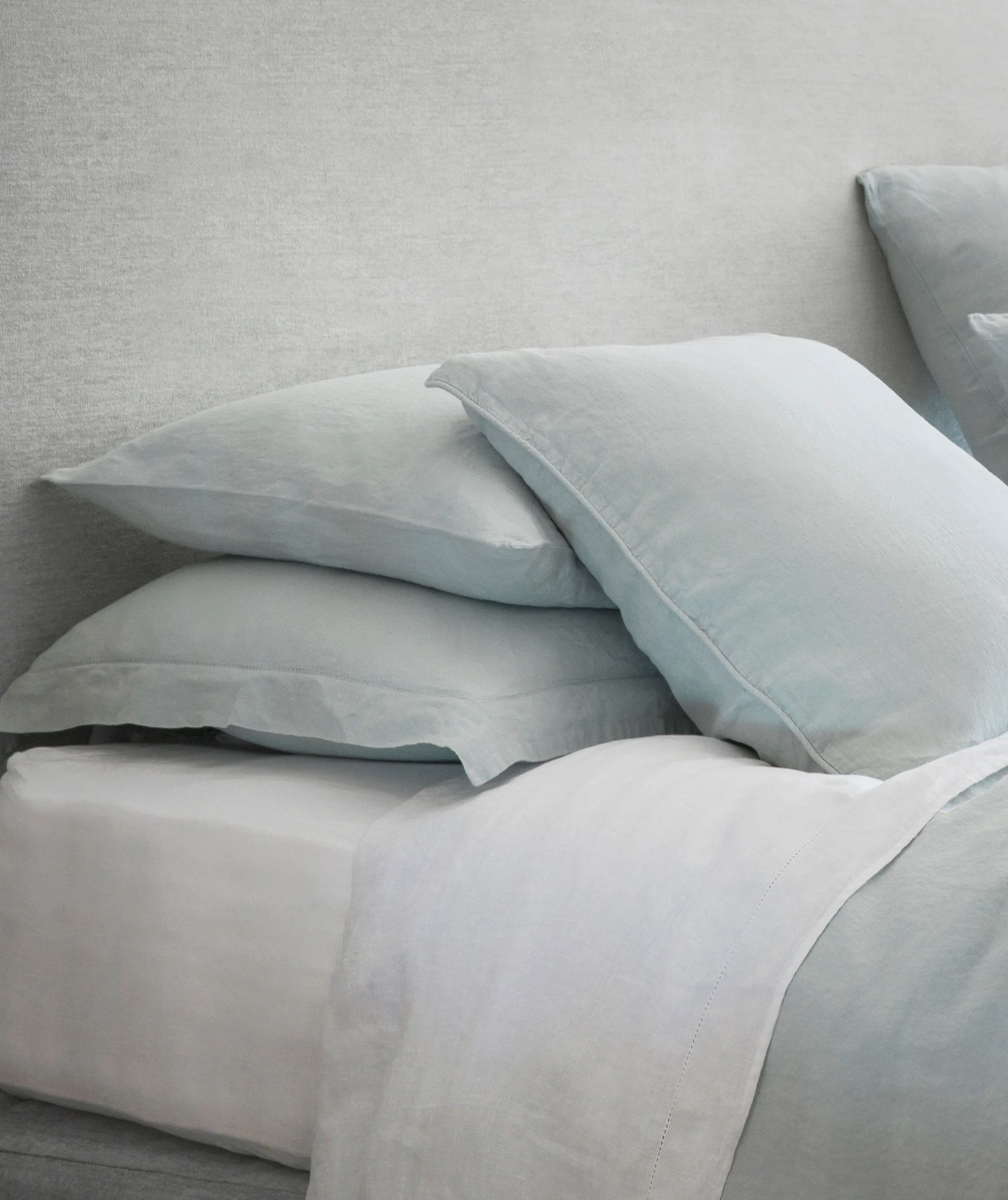 SAMPLE SALE<br>Blue Fitted Sheet<br>King